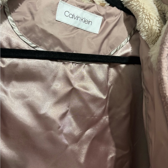 Calvin Klein Women's Long Puffer Jacket in Soft Pink Size Large - Picture 4 of 11